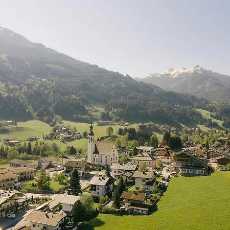 With Lift Right Outside The Door * Γιόχμπεργκ